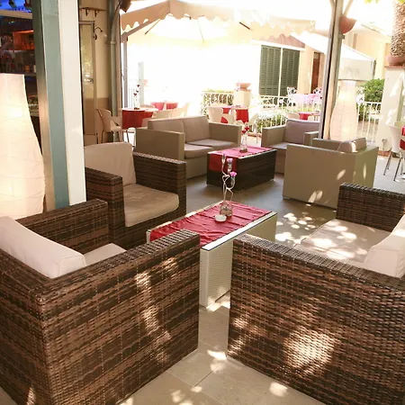 Branca Hotell 3*